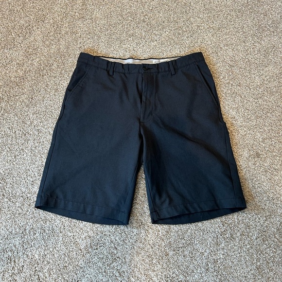 Greg Norman flat front poly/spandex charcoal golf and activewear shorts. 36” - Picture 1 of 8